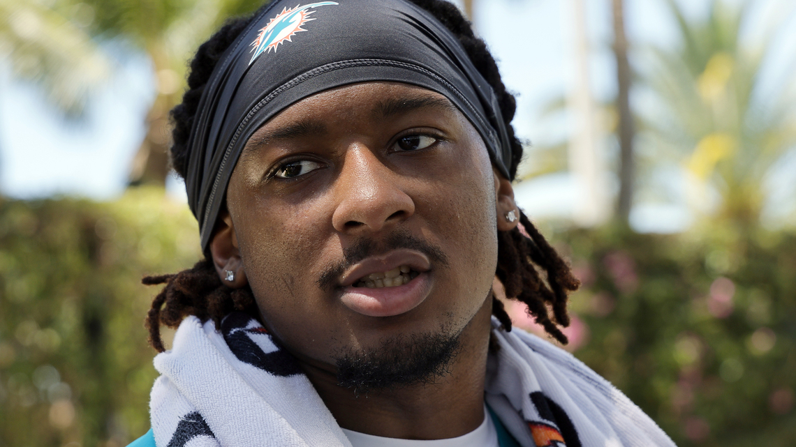 Chris Perkins: Young Dolphins players support controversial rule allowing NFL players to play college football 