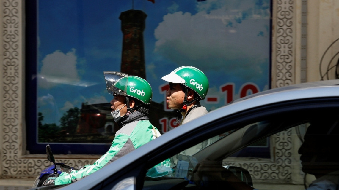 Vietnam's Grab drivers call for two-day app boycott over falling earnings