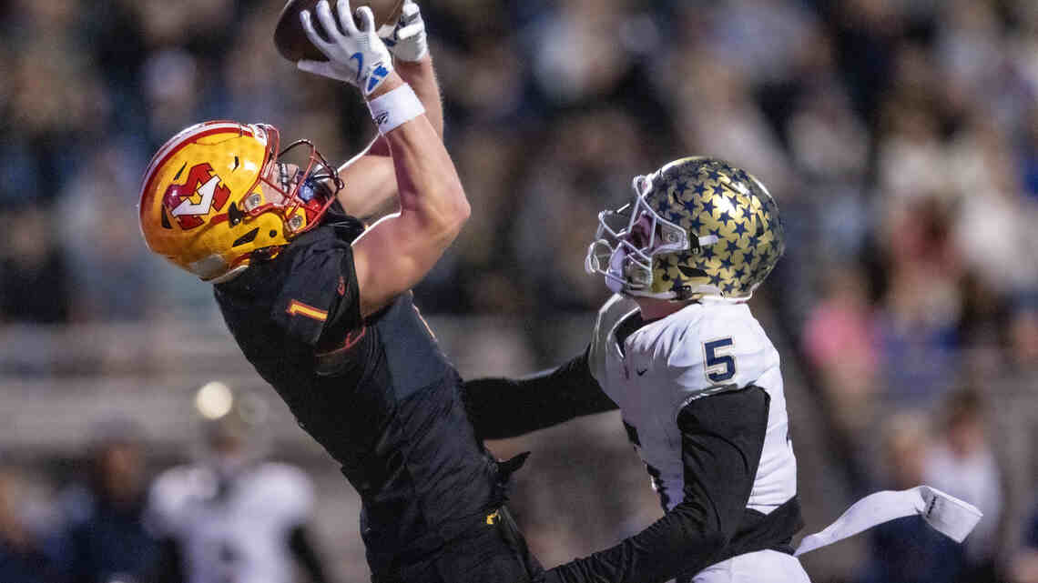 Mission Viejo football beats San Juan Hills in shootout for league title 