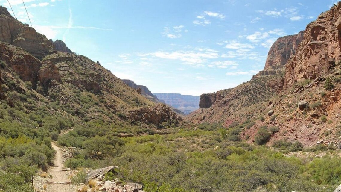 Three Grand Canyon hikers die amid scorching hot temperatures 