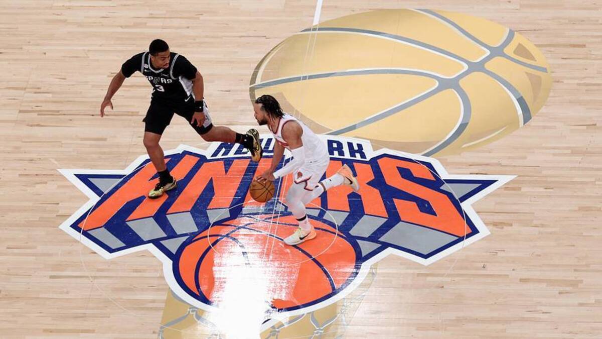  The NBA brought the Larry O'Brien trophy logo back to the court this year | Vincent Carchietta-Imagn Images 