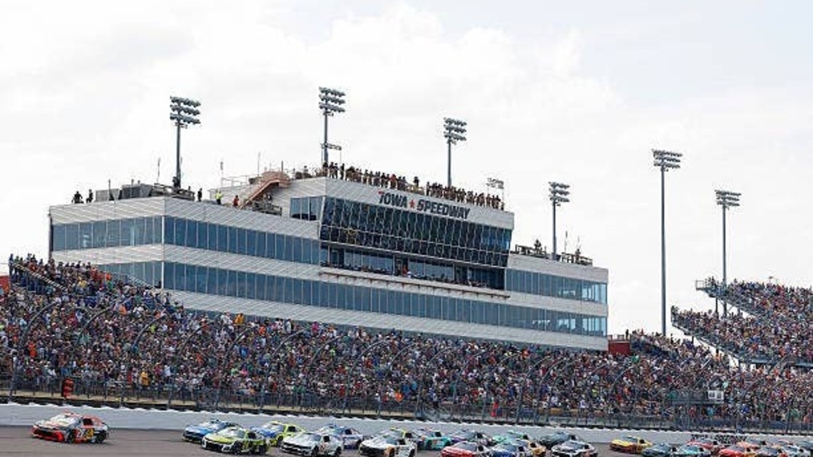 Fantasy NASCAR Picks: Sleepers and Fades for Iowa Speedway