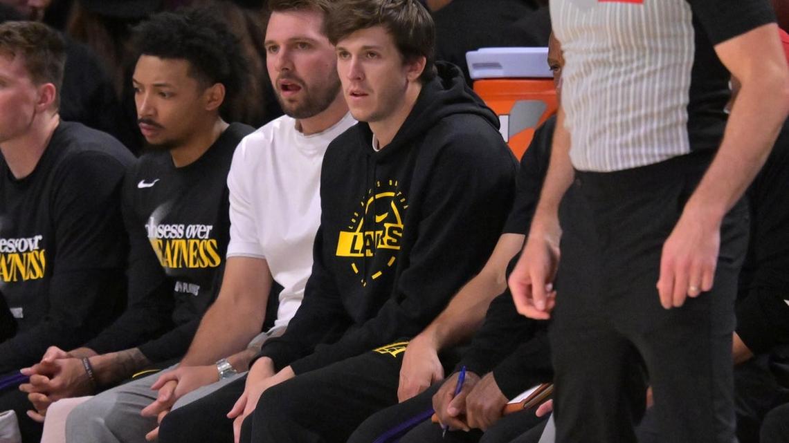 Austin Reaves cleared for on-court work, could rejoin Lakers' lineup in 7-10 days 