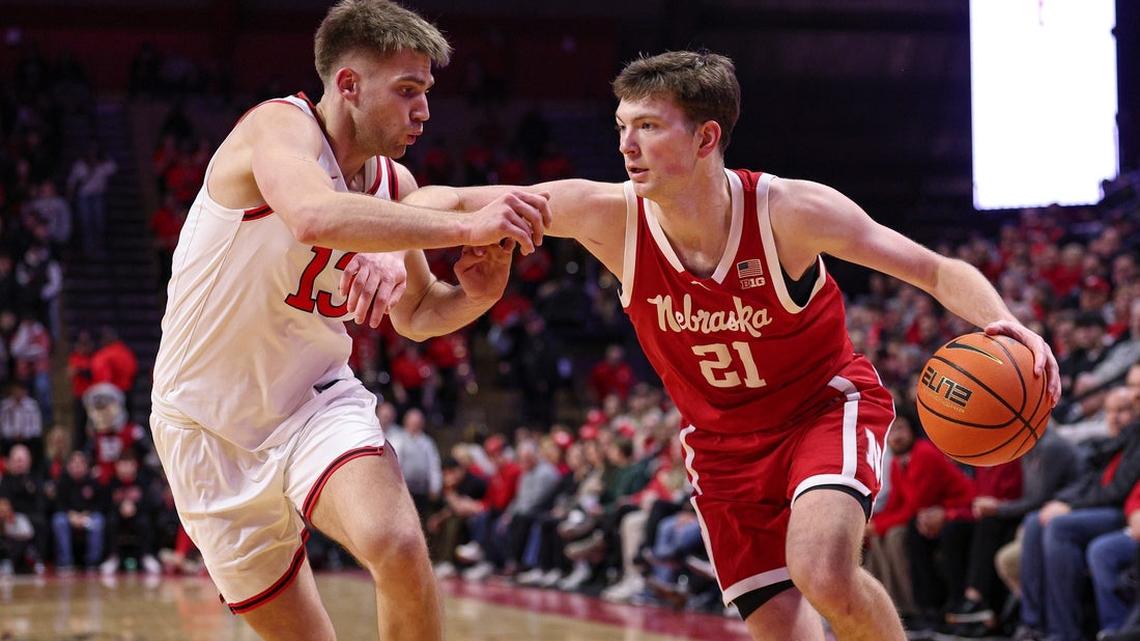 No. 7 Nebraska deals with adversity, seeks salve in skidding Northwestern 