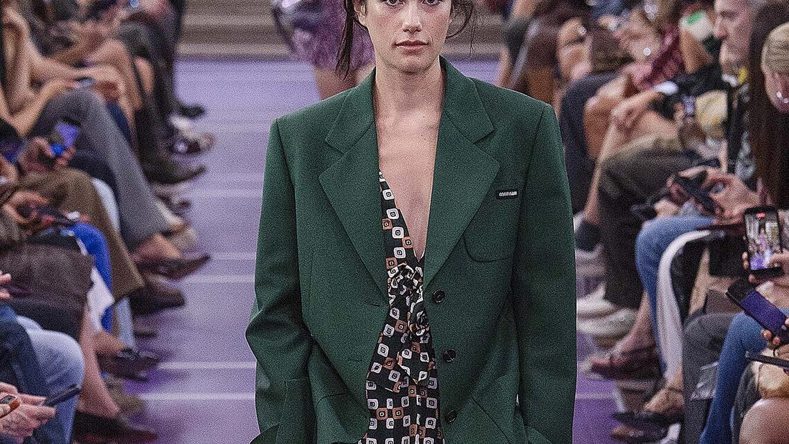 John Travolta's Daughter Ella Bleu Wows in Paris Fashion Week Runway Debut 