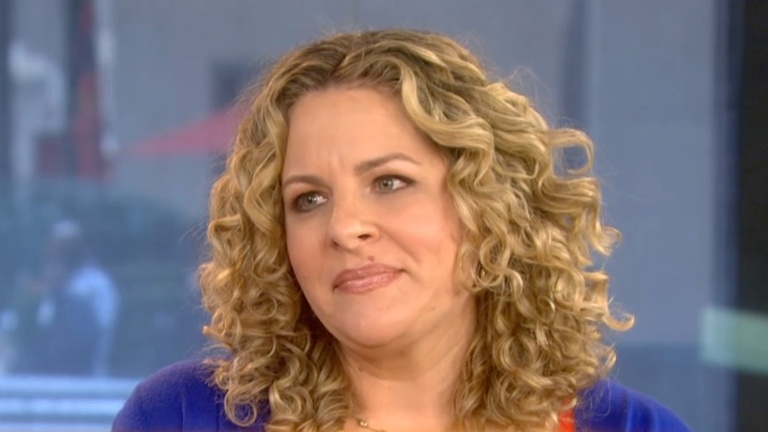 Scary Mommy Founder Jill Smokler Dead at 48 After Glioblastoma Diagnosis 