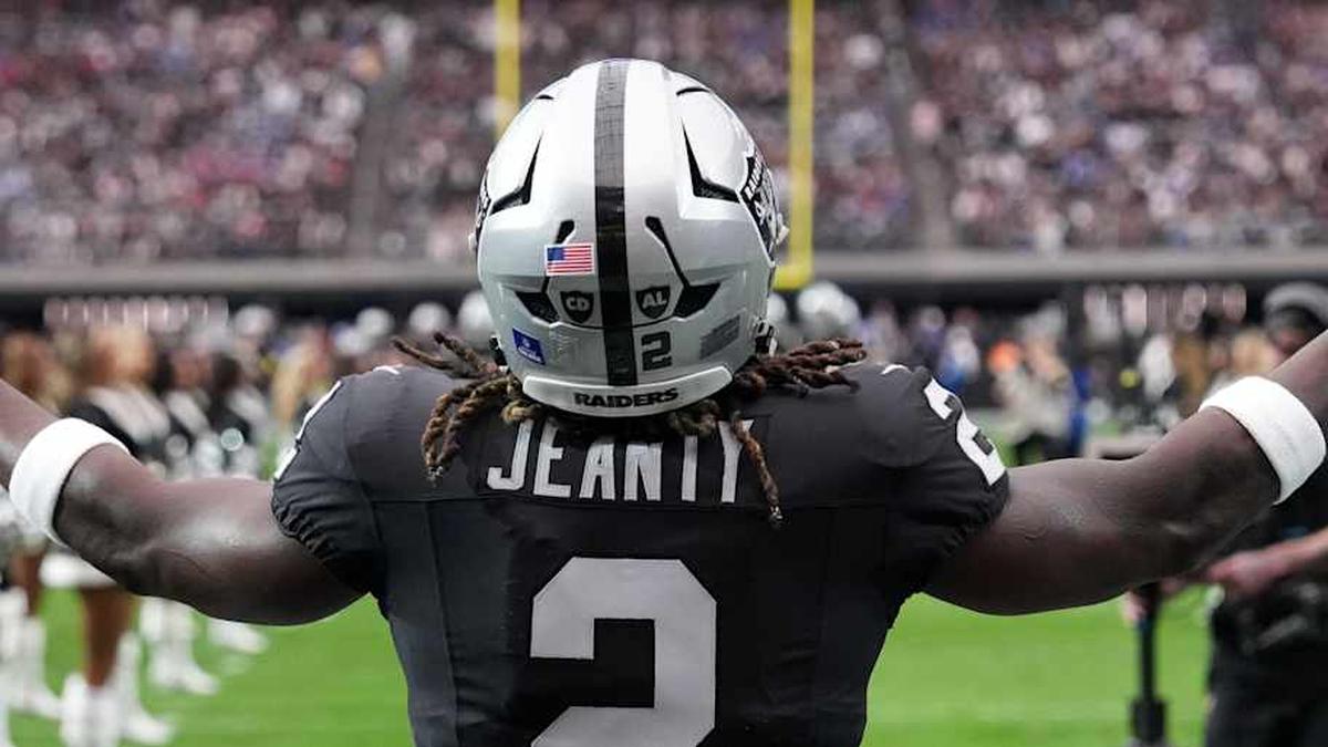  Dec 28, 2025; Paradise, Nevada, USA; Las Vegas Raiders running back Ashton Jeanty (2) enters the field before the game against the New York Giants at Allegiant Stadium. Mandatory Credit: Kirby Lee-Imagn Images | Kirby Lee-Imagn Images 