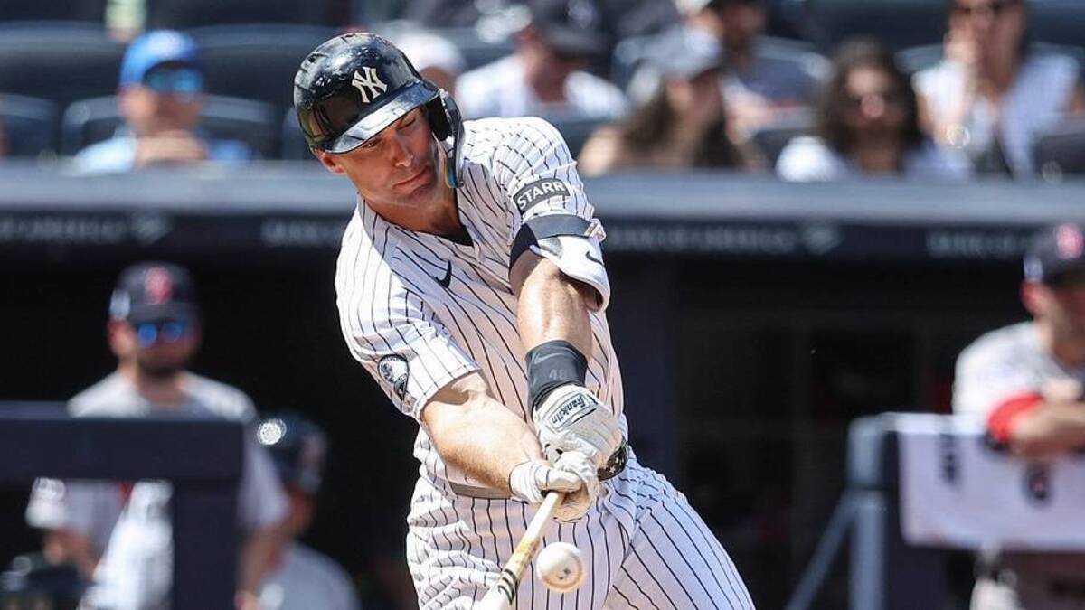  New York Yankees first baseman Paul Goldschmidt (48) hits an RBI single in the fifth inning against the Boston Red Sox at Yankee Stadium. | Wendell Cruz-Imagn Images 