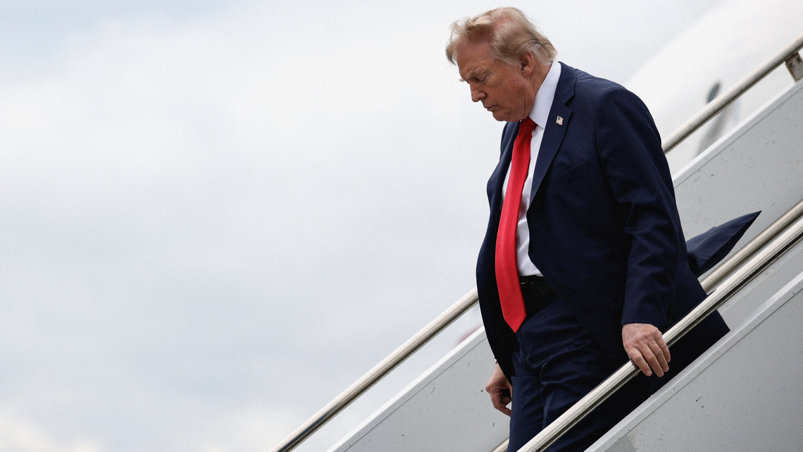 U.S. military officer who called for Trump impeachment faces three charges 