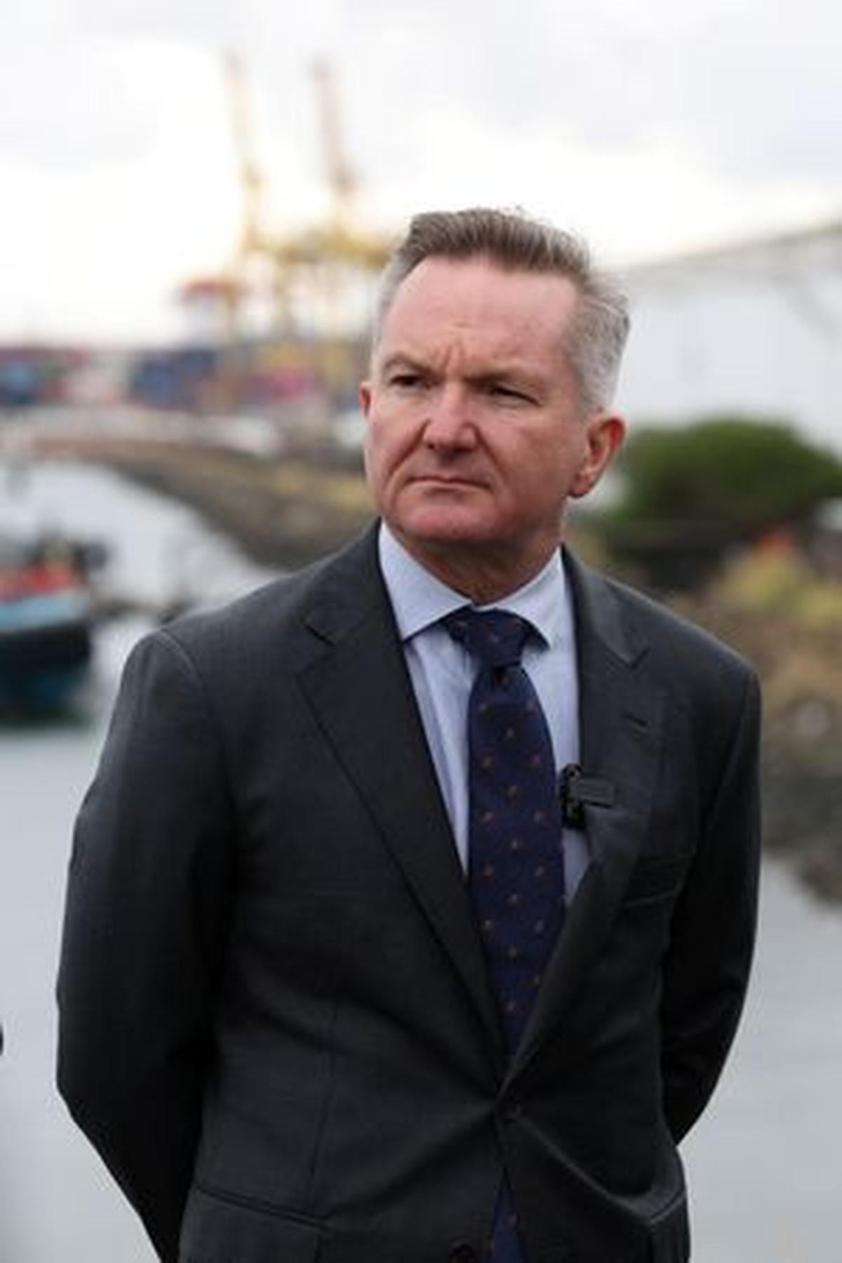 Australia's Minister for Climate Change and Energy Chris Bowen, reacts during a press conference at Port Botany in Sydney, Australia, April 22, 2026. REUTERS/Hollie Adams