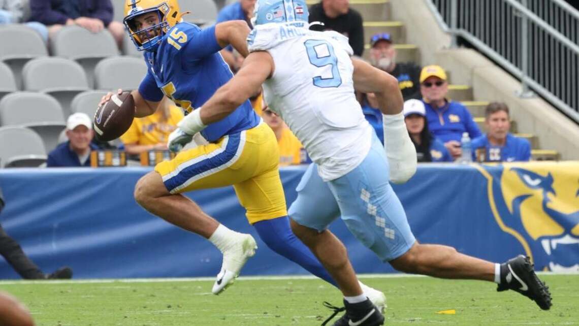 Geriner remains starting QB as Pitt heads to Boston College 