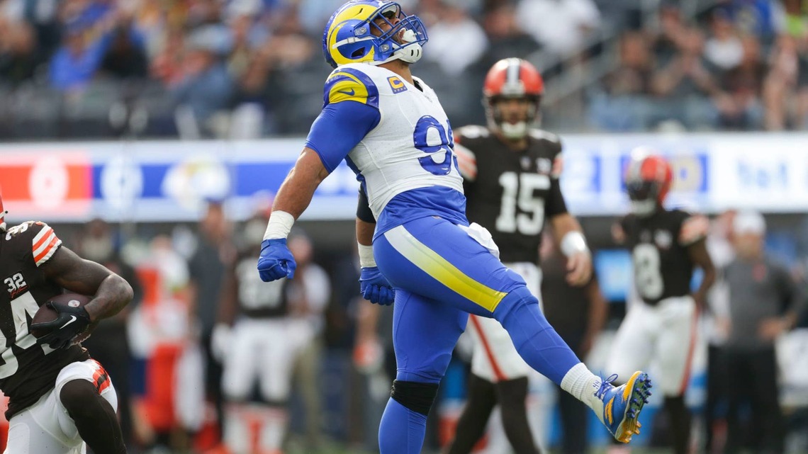 NFL Insider Puts Aaron Donald's Rams Return at 70 Percent