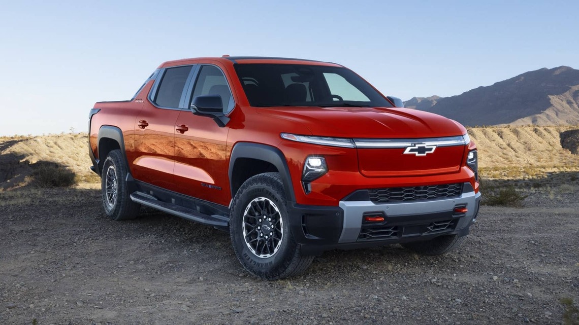 We Compared the 2026 Ford F-150 Lightning and Chevrolet Silverado EV. One Comes Out Ahead 