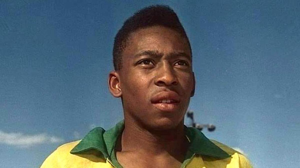 Pelé is one of the best soccer players ever. | Getty/Alessandro Sabbatini 