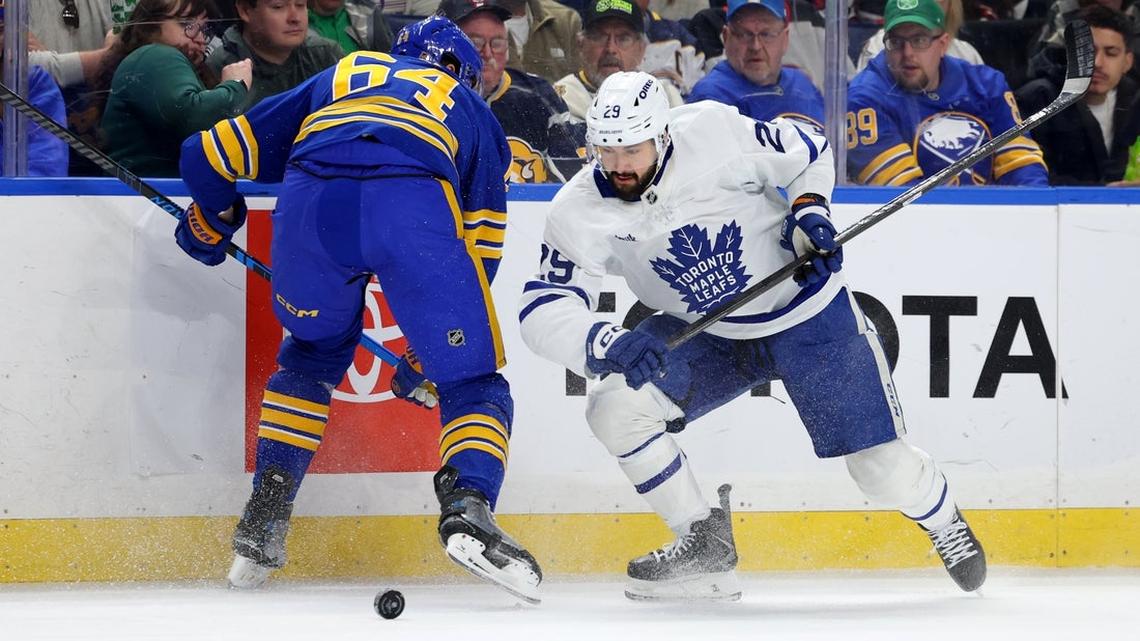Maple Leafs' effort to regroup continues against Islanders 