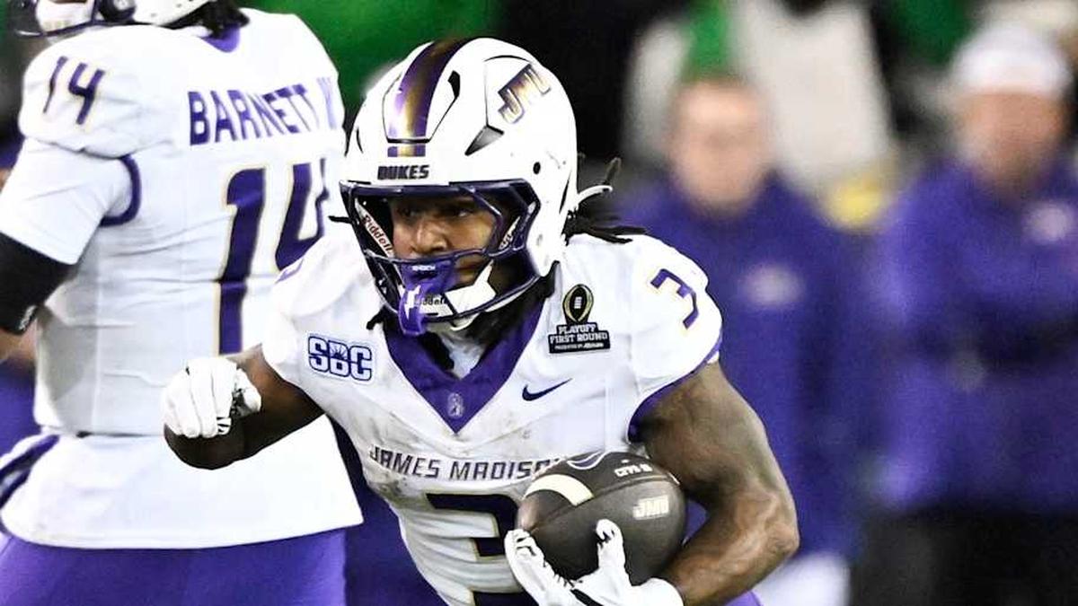  Dec 20, 2025; Eugene, OR, USA; James Madison Dukes running back Wayne Knight (3) rushes during the third quarter against the Oregon Ducks at Autzen Stadium. Mandatory Credit: Craig Strobeck-Imagn Images | Craig Strobeck-Imagn Images 