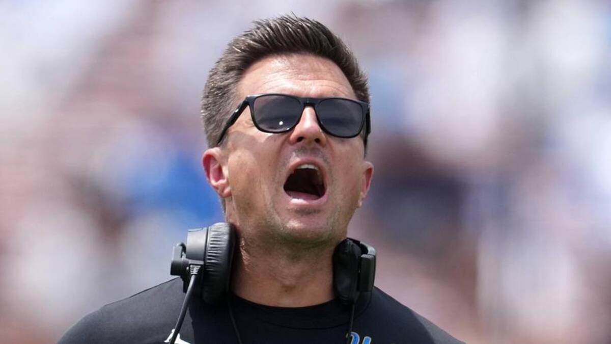  May 2, 2026; Pasadena, CA, USA; UCLA Bruins coach Bob Chesney reacts during the spring game at Rose Bowl. Mandatory Credit: Kirby Lee-Imagn Images | Kirby Lee-Imagn Images 