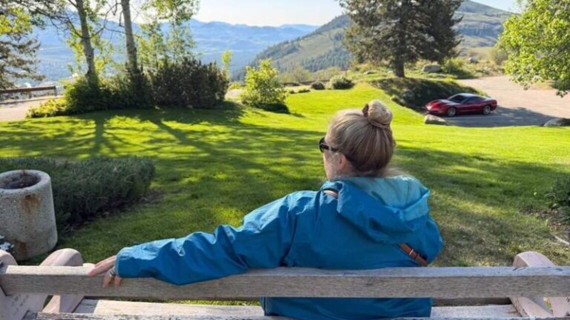 Ultimate Couples Getaway: How to Spend a Relaxing Weekend in Winthrop, WA at Sun Mountain Lodge 