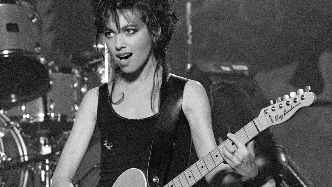 ‘80s Queen Susanna Hoffs Is More Beautiful Than Ever at 67, Dancing on Instagram 
