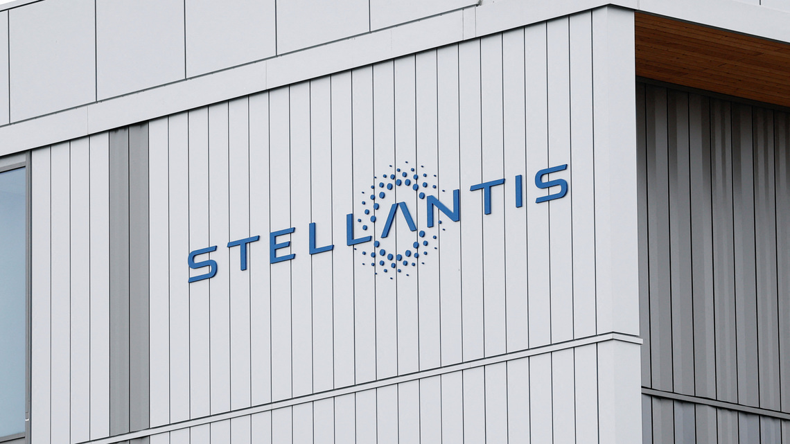 Stellantis considering sale of Canada plant, autoworker union says 