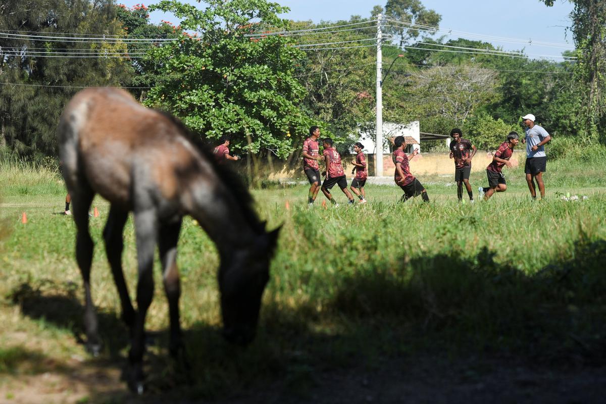 Players from Esporte Clube Originarios, a team composed entirely of Indigenous athletes, train ahead of a session in preparation for the Campeonato Carioca de Futebol - Serie C, in Marica, Rio de Janeiro, Brazil, April 30, 2026. REUTERS/Tita Barros