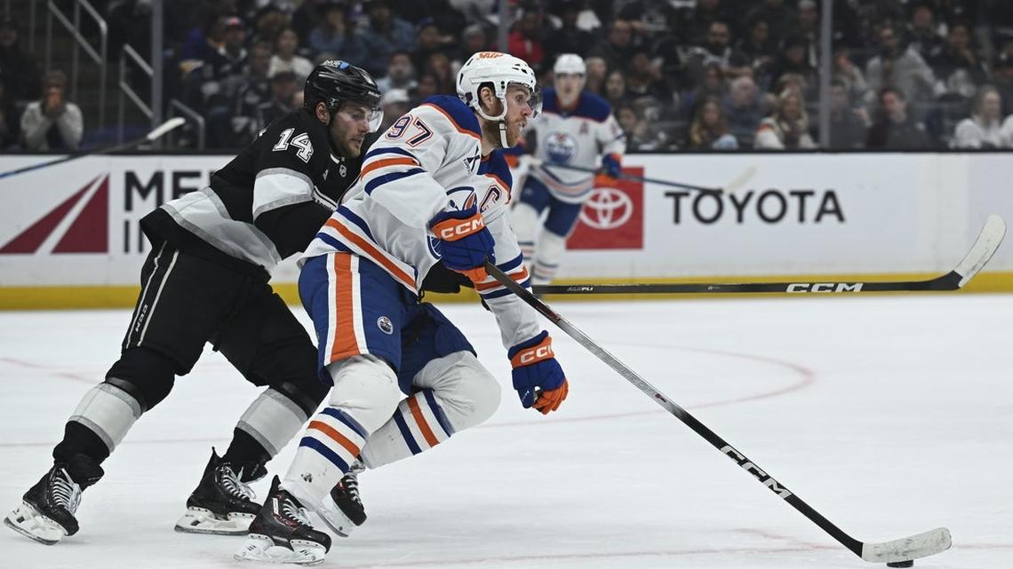 NHL roundup: Oilers stars hit milestones in rout of Kings 