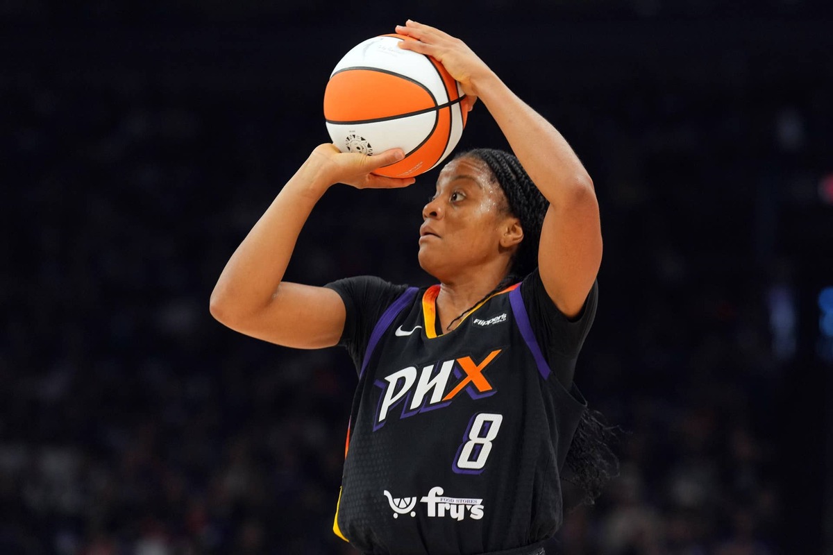  Phoenix Mercury guard Monique Akoa Makani (8) Joe Camporeale-Imagn Images