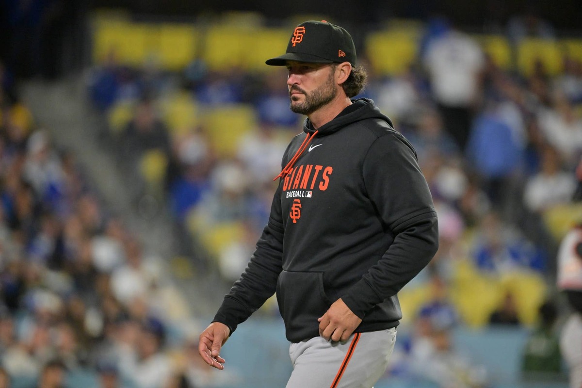  May 12, 2026; Los Angeles, California, USA; San Francisco Giants manager Tony Vitello (23) walks on the field during the seventh inning against the Los Angeles Dodgers at Dodger Stadium. Mandatory Credit: Jayne Kamin-Oncea-Imagn Images