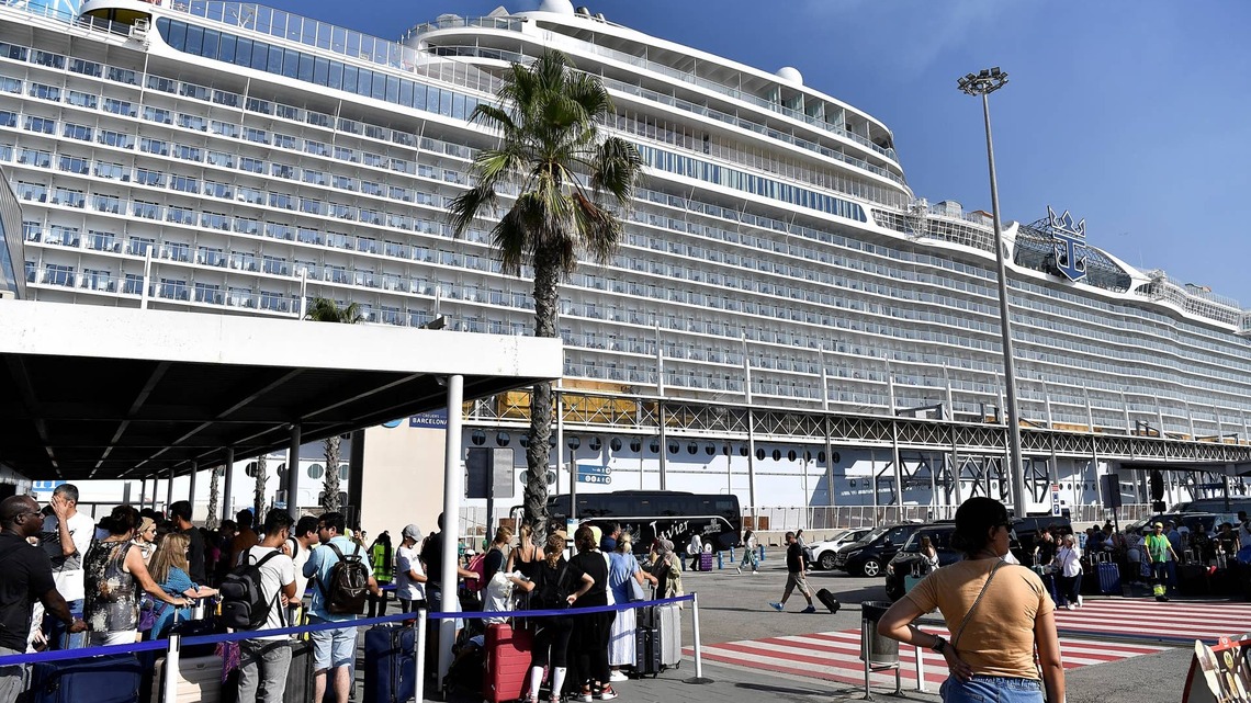 Royal Caribbean Warns of 90-Minute Waits Before Boarding at Some Ports 