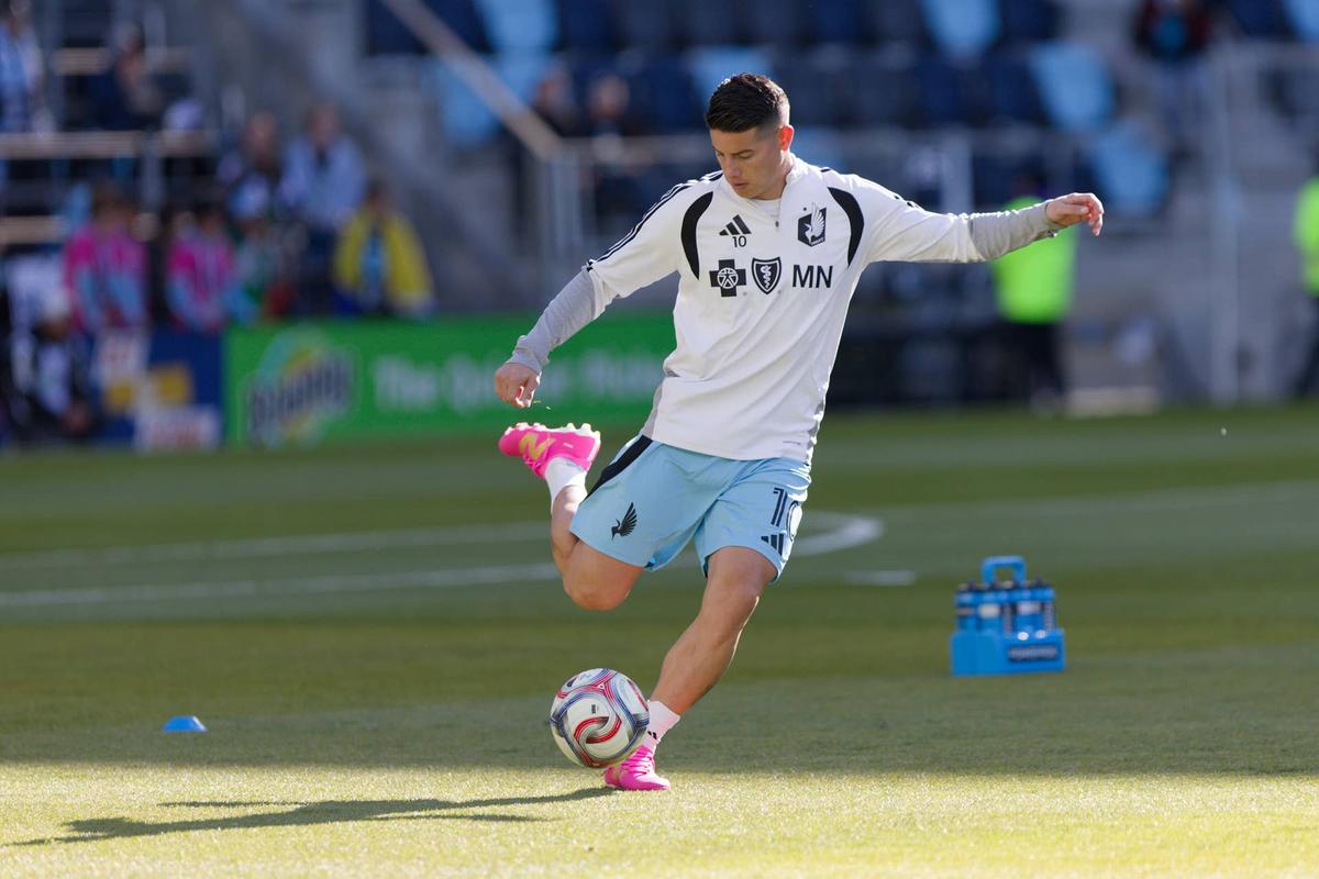  James Rodríguez warms up before a game between Minnesota United FC and Austin FC at Allianz Field on May 10, 2026 in St Paul, Minnesota. Photo by Jeremy Olson/ISI Photos/ISI Photos via Getty Images