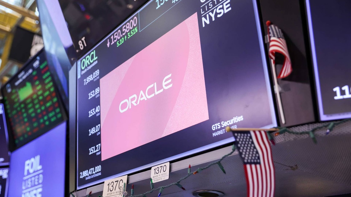 Oracle junk bond fears, debt surge sound alarms for investors