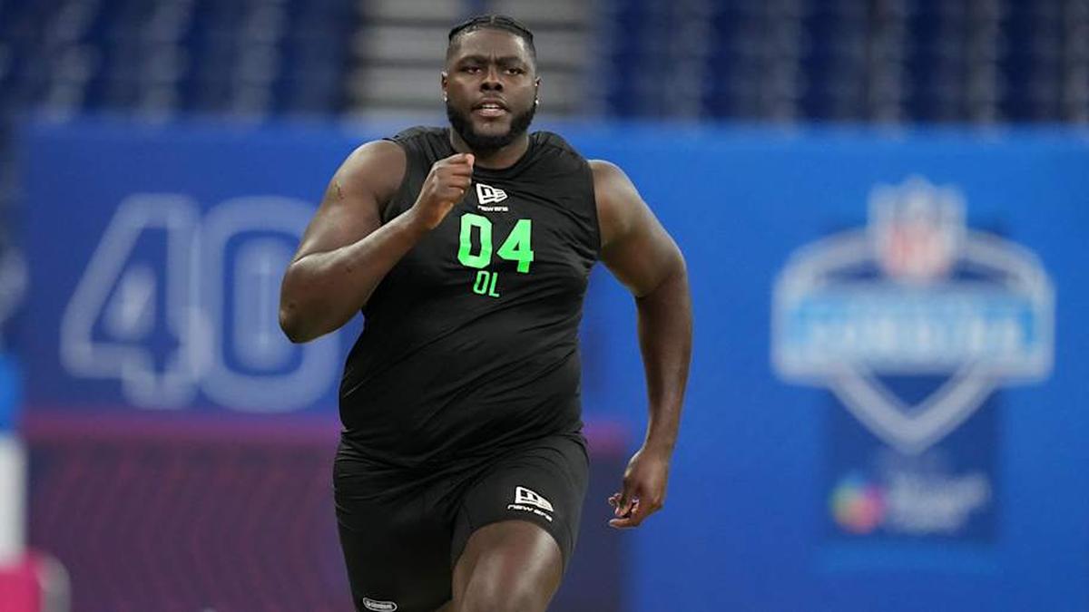 Mar 1, 2026; Indianapolis, IN, USA; Miami offensive lineman Markel Bell (OL04) during the NFL Scouting Combine at Lucas Oil Stadium. Mandatory Credit: Kirby Lee-Imagn Images | Kirby Lee-Imagn Images 