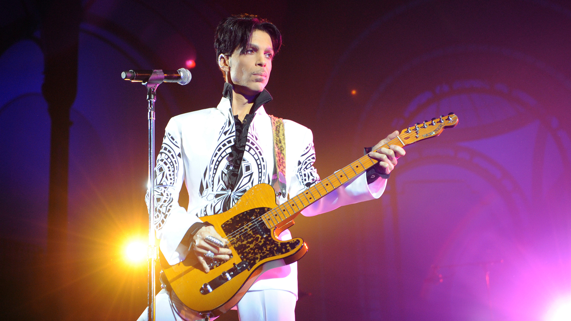 10 años sin Prince: Amigos comparten nuevas perspectivas de su vida íntima