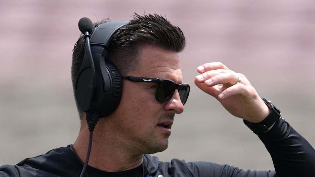  May 2, 2026; Pasadena, CA, USA; UCLA Bruins coach Bob Chesney reacts during the spring game at Rose Bowl. Mandatory Credit: Kirby Lee-Imagn Images | Kirby Lee-Imagn Images 