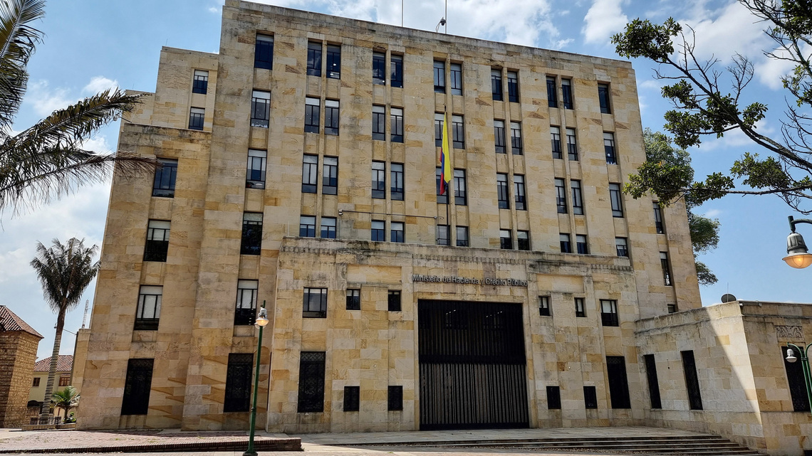 Comisiones económicas del Congreso de Colombia devuelven presupuesto de gastos para 2027 