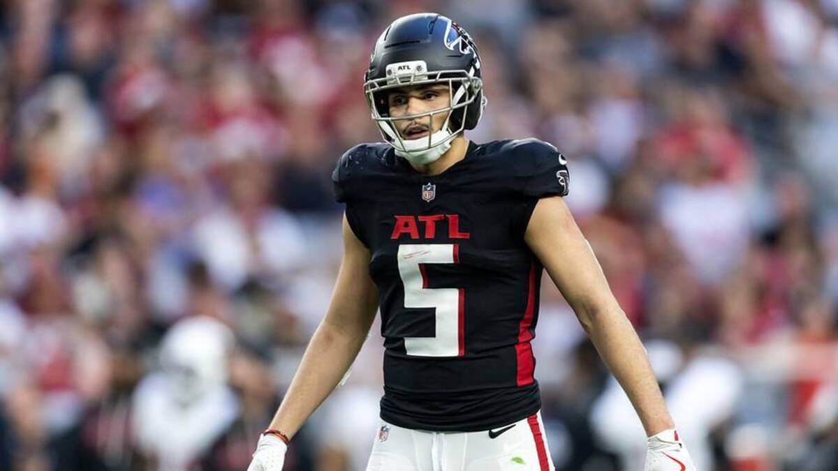  Dec 21, 2025; Glendale, Arizona, USA; Atlanta Falcons wide receiver Drake London (5) against the Arizona Cardinals at State Farm Stadium. Mandatory Credit: Mark J. Rebilas-Imagn Images | Mark J. Rebilas-Imagn Images 
