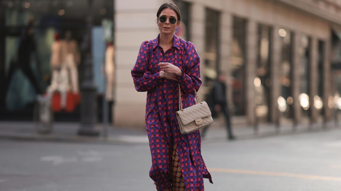 17 Tummy-Hiding Dresses That Still Show Off Your Figure Without Feeling Tight 