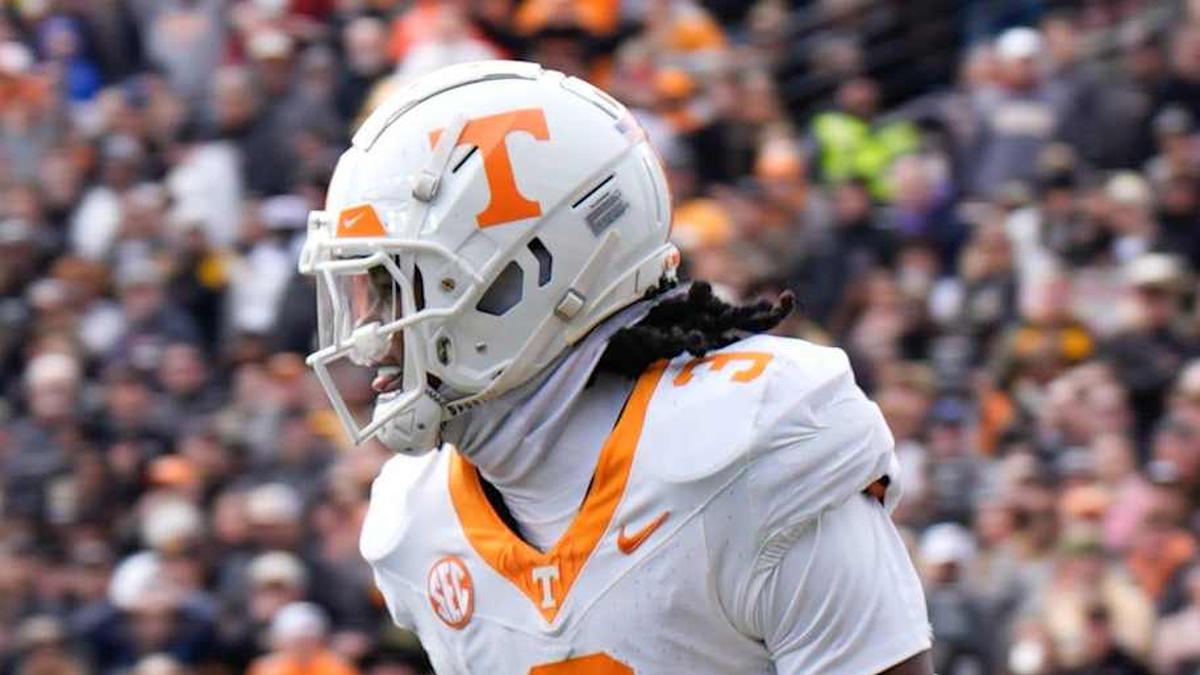  Tennessee defensive back Jermod McCoy (3) reacts after gaining control of a fumble during the second quarter at FirstBank Stadium in Nashville, Tenn., Saturday, Nov. 30, 2024. | Stephanie Amador / The Tennessean / USA TODAY NETWORK via Imagn Images 
