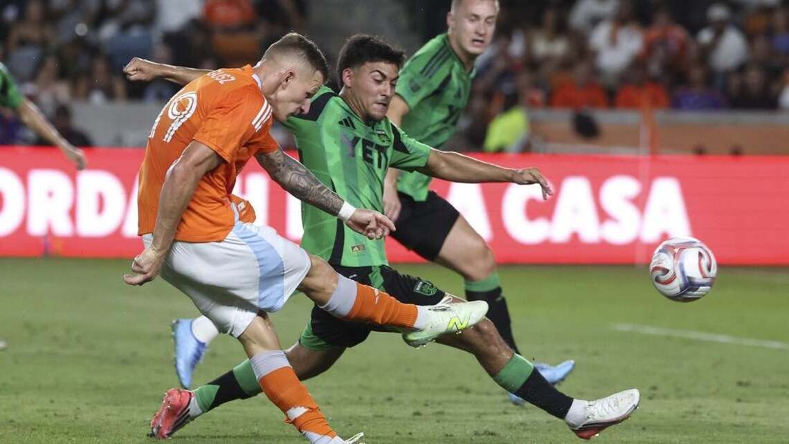 Surging Dynamo out to avoid letdown vs. last-place Sporting KC 