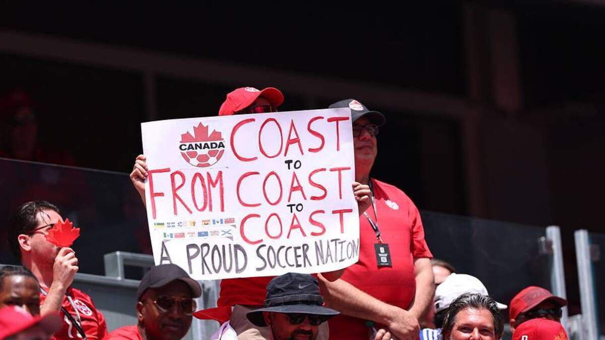  Canadian fans from all three of the nation's coasts were tuned into Friday's match. | Robbie Jay Barratt/AMA/Getty Images 