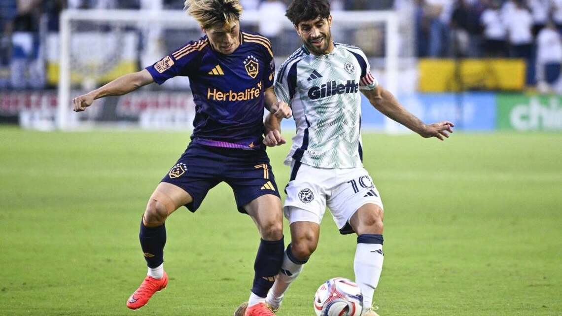 Galaxy jump ahead early, hold off Revolution surge