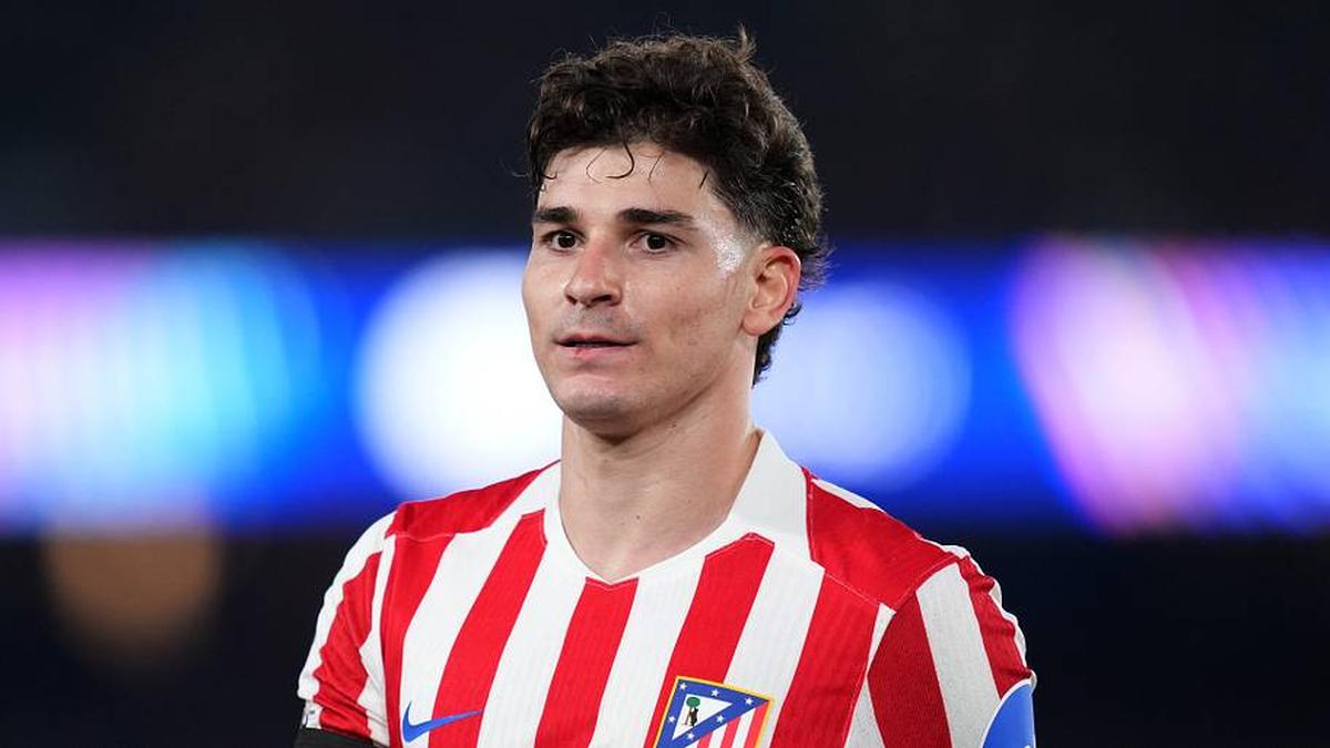  Atlético Madrid didn't hold back against Barcelona and their public pursuit of Julián Alvarez. | Alex Caparros/UEFA/Getty Images 