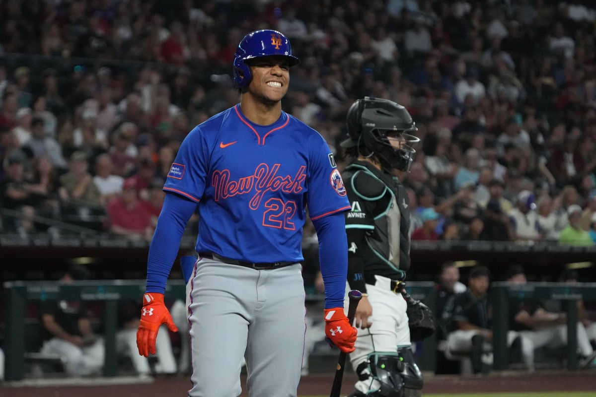  May 7, 2025; Phoenix, Arizona, USA; New York Mets outfielder Juan Soto (22) reacts after striking out against the Arizona Diamondbacks in the third inning at Chase Field. Mandatory Credit: Rick Scuteri-Imagn Images 