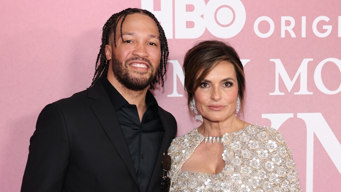 Mariska Hargitay Parties With Jalen Brunson at Knicks Championship Parade 
