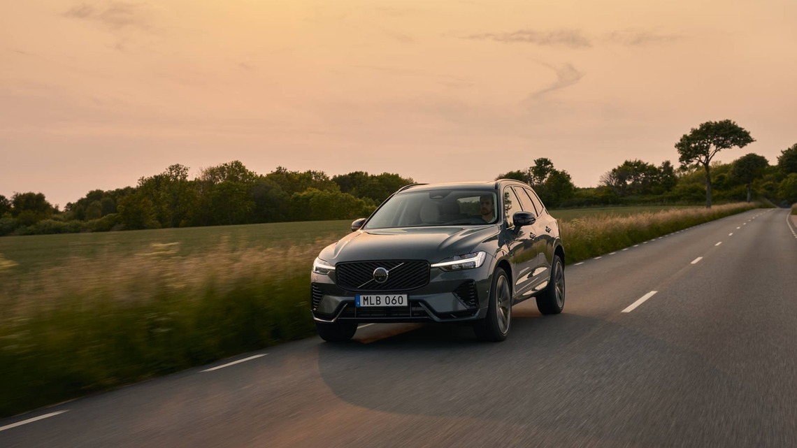 2026 BMW X3 vs. Volvo XC60: One Makes a Stronger Case for Your $60,000 