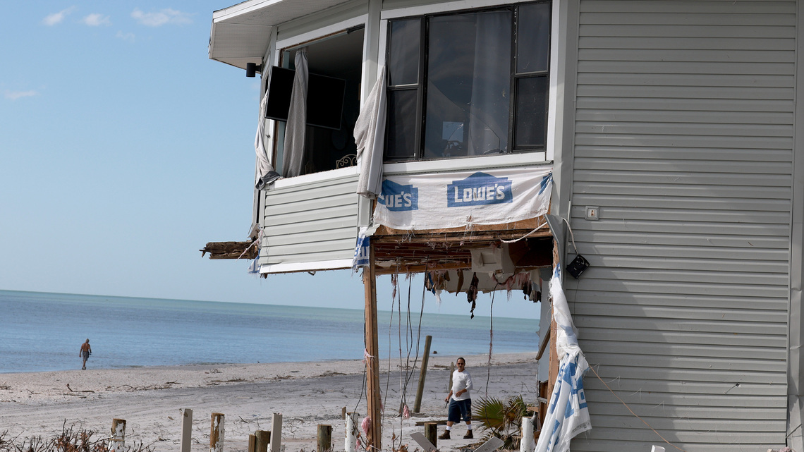 Mark Gongloff: Florida chooses insurers and their profits over homeowners 