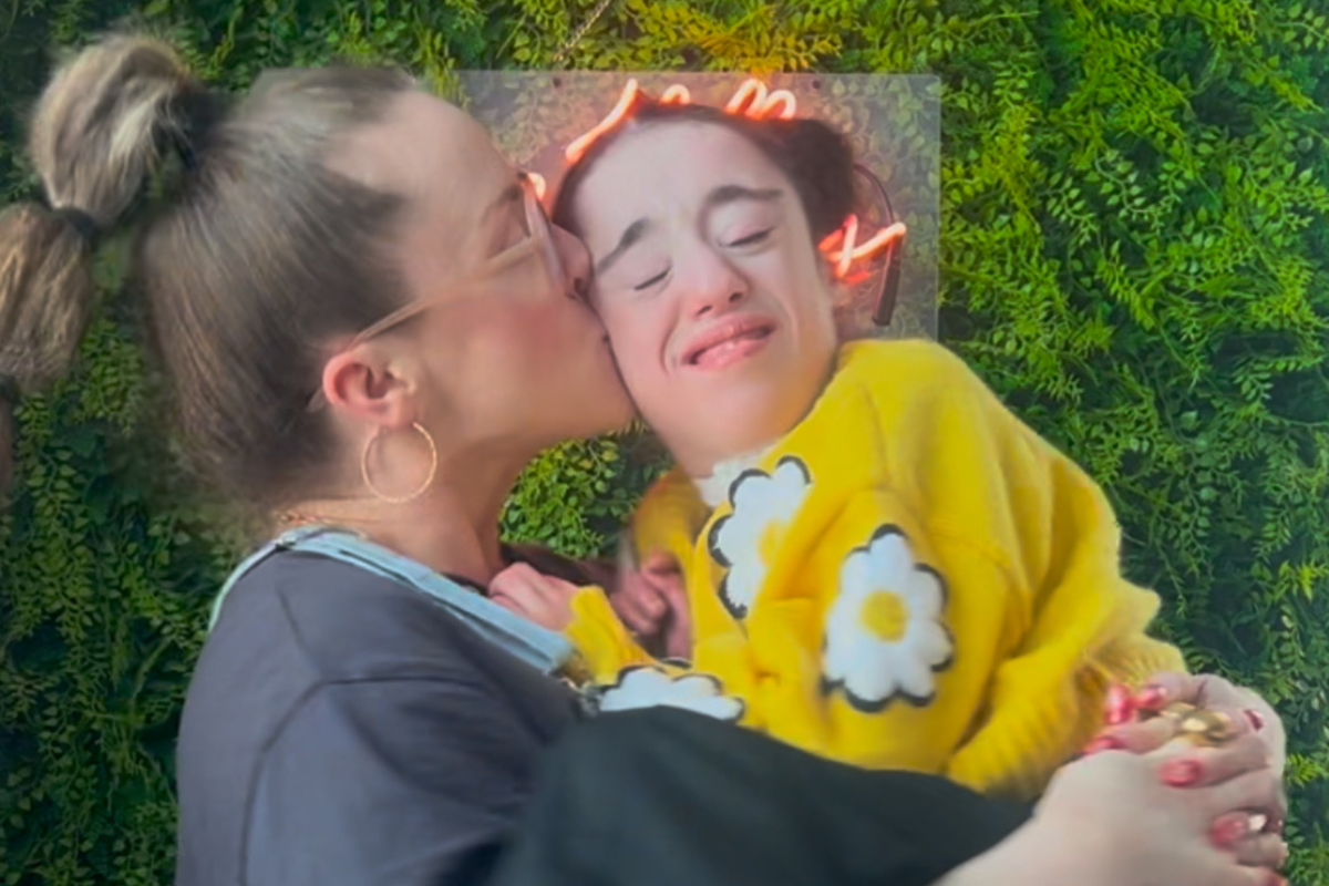  Mom April Perri with her daughter Lilly. 