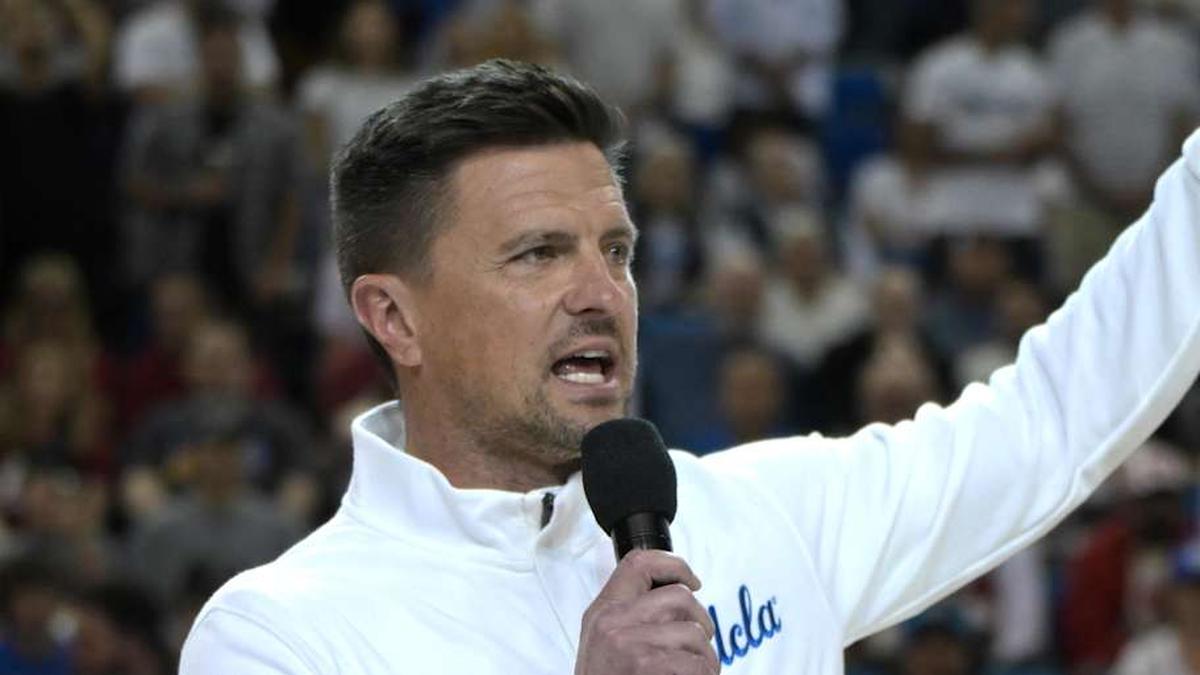  Jan 31, 2026; Los Angeles, California, USA; UCLA Bruins head football coach Bob Chesney is introduced during the basketball game against the Indiana Hoosiers at Pauley Pavilion presented by Wescom Financial. Mandatory Credit: Jayne Kamin-Oncea-Imagn Images | Jayne Kamin-Oncea-Imagn Images 