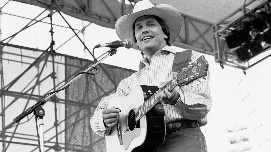1996 George Strait Hit, Inspired by a Blockbuster Film, Became One of the ‘Best Country Songs of the '90s' 