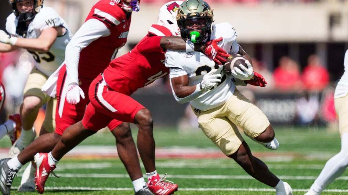 Wake Forest rallies past No. 16 Louisville behind Ty Clark III's 2 TDs 